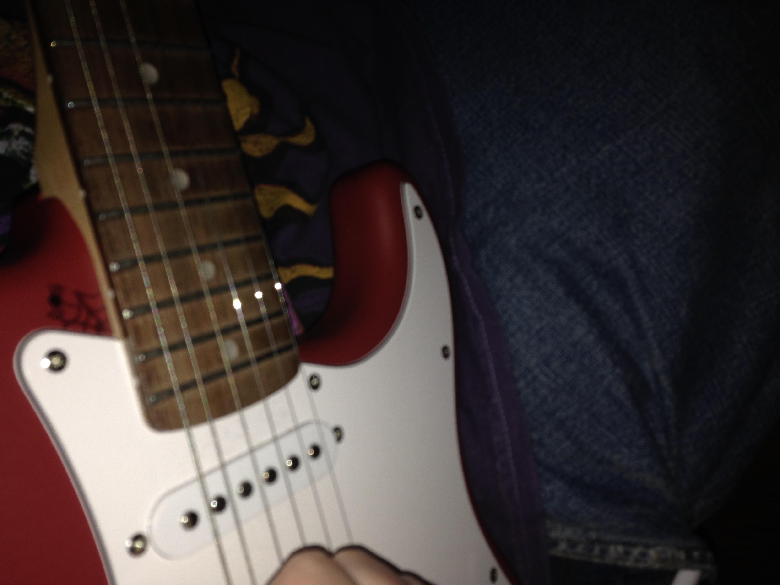 LOOK AT MY GUITAR!!